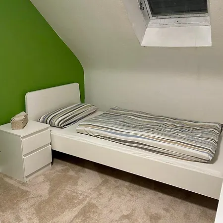 Monteurwohnung/ferienwohnung Maseko Apartman *